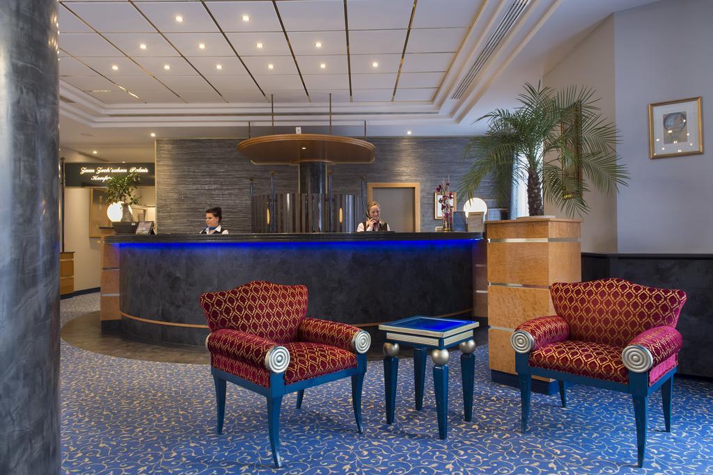 Radisson Blu Hotel Halle-Merseburg Interior photo